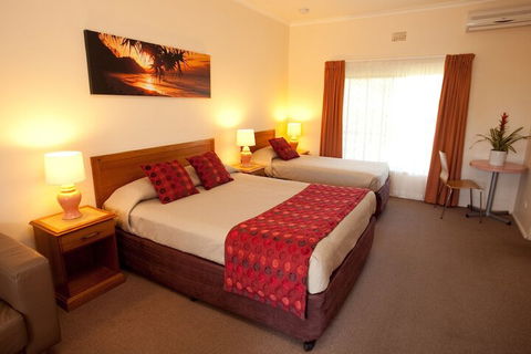 Byron Motor Lodge Motel - Tourism Brisbane 3