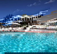 Opal Cove Resort - Tourism Brisbane