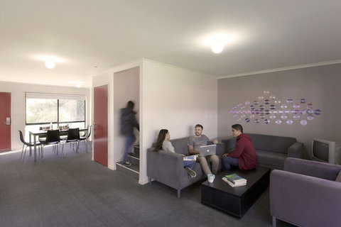 Macquarie University Village - Brisbane Tourism 6