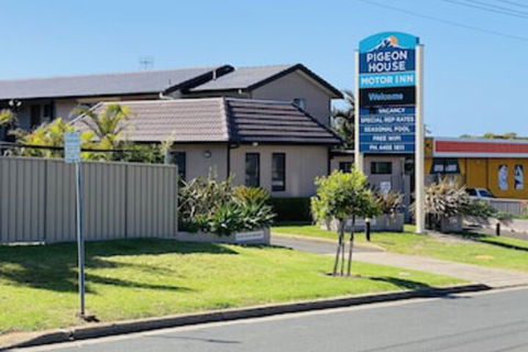 Pigeon House Motor Inn - Brisbane Tourism 0