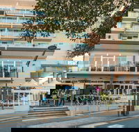 The Port Lincoln Hotel - Brisbane 4u
