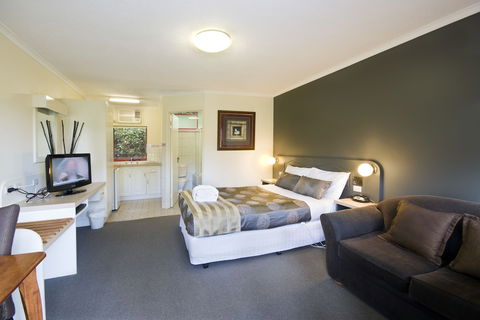Lorne Coachman Inn - Tourism Brisbane 5