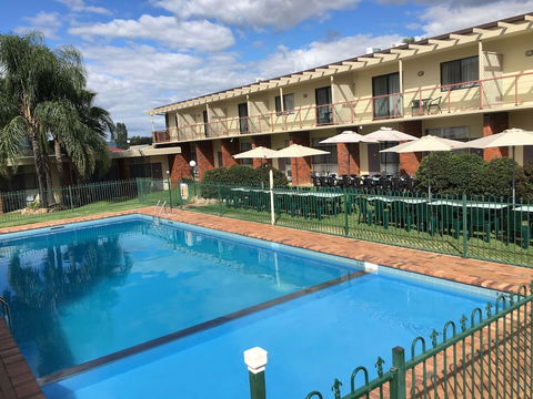 Redhill Tamworth Motor Inn & Conference Centre - Tourism Brisbane 4