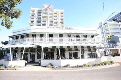 Oaks Townsville Metropole Hotel - Tourism Brisbane 1