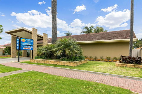 Comfort Inn Glenelg - Brisbane Tourism 0