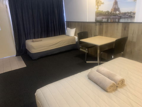 Countryman Motor Inn - Tourism Brisbane 5