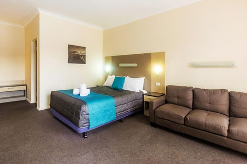 Caravilla Motor Inn - Brisbane 4u 6