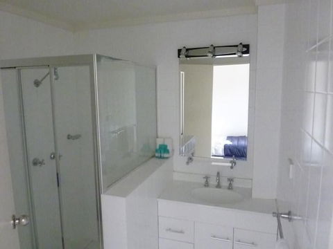 Caravilla Motor Inn - Brisbane 4u 5
