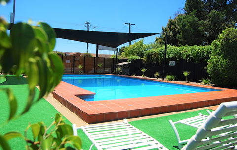 Golden West Motor Inn - Tourism Brisbane 6