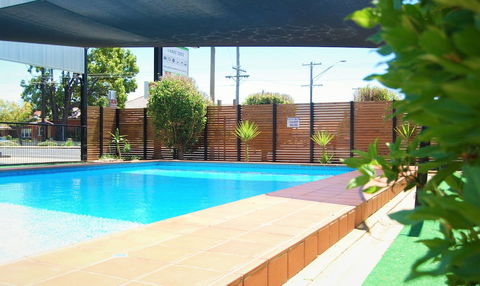 Golden West Motor Inn - Tourism Brisbane 3