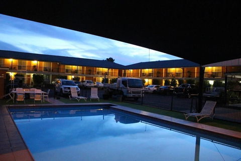 Golden West Motor Inn - Tourism Brisbane 4