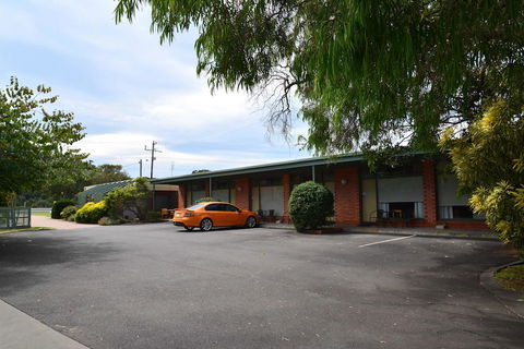 Comfort Inn & Suites Lakes Entrance - Tourism Brisbane 3