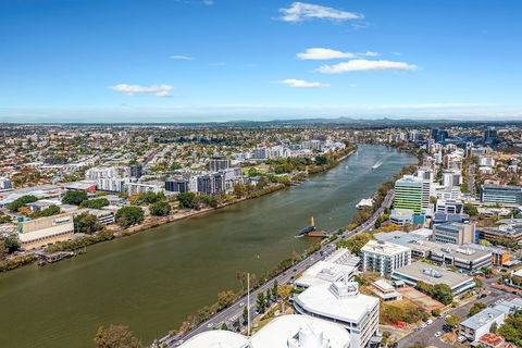 Central Cosmo Apartments - Brisbane Tourism 1