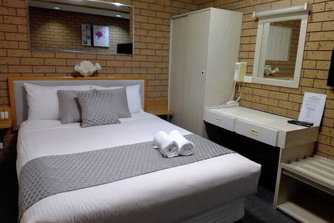 Country Home Motor Inn - Brisbane Tourism 7