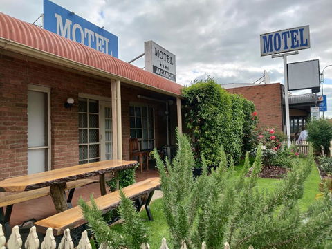 Yarragon Motel - Brisbane Tourism 6