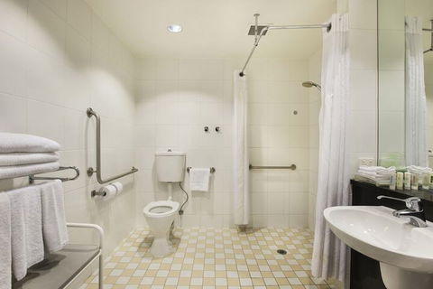 Holiday Inn Melbourne Airport, An IHG Hotel - Tourism Brisbane 7