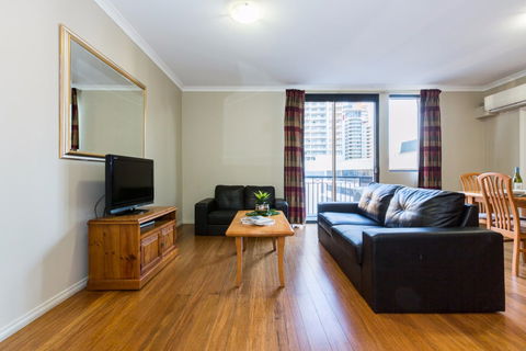 Mont Clare Boutique Apartments - Brisbane Tourism 5