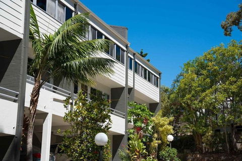 Palm Court Noosa - Tourism Brisbane 1