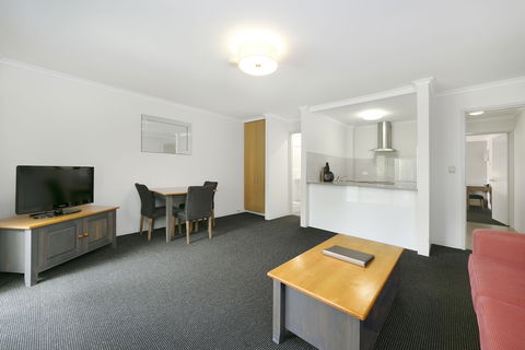 Mt Ommaney Hotel Apartments - Tourism Brisbane 6