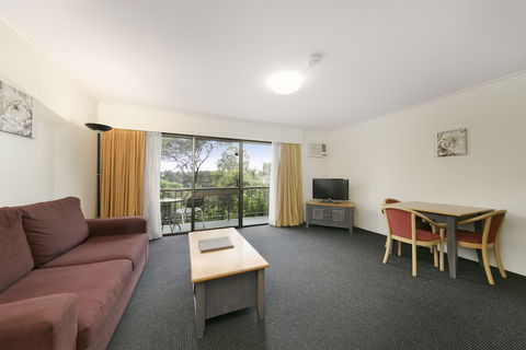 Mt Ommaney Hotel Apartments - Tourism Brisbane 5