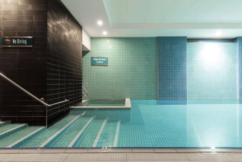 Oaks Glenelg Plaza Pier Suites - Brisbane Tourism 0