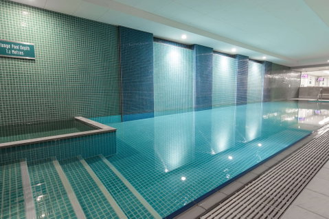 Oaks Glenelg Plaza Pier Suites - Brisbane Tourism 1