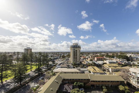 Oaks Glenelg Liberty Suites - Tourism Brisbane 3