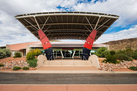 Crowne Plaza Alice Springs Lasseters, An IHG Hotel - Brisbane Tourism 0