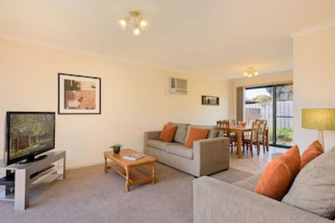 Mount Waverley Townhouses - Brisbane Tourism 0