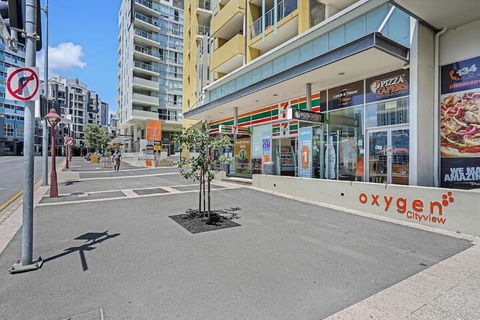 Oxygen Apartments - Tourism Brisbane 1