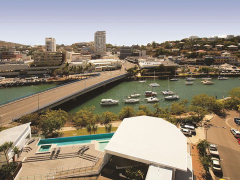 Oaks Townsville Gateway Suites - Tourism Brisbane 2