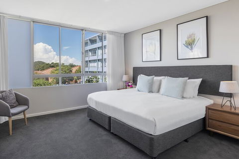 Oaks Nelson Bay Lure Suites - Tourism Brisbane 2