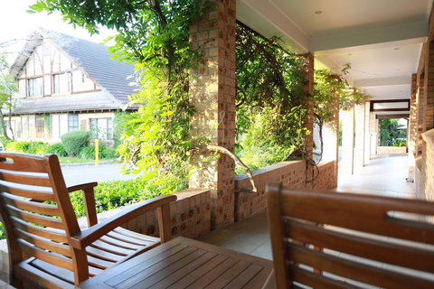 Grand Mercure The Hills Lodge - Brisbane Tourism 4