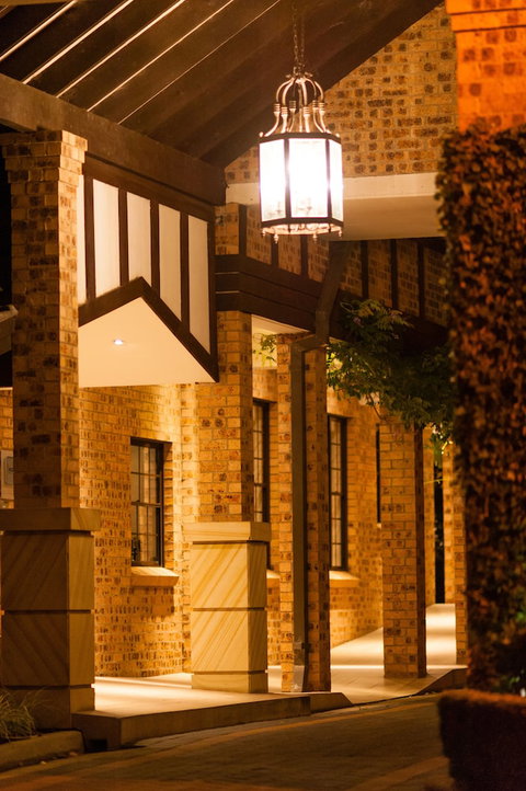 Grand Mercure The Hills Lodge - Brisbane Tourism 1