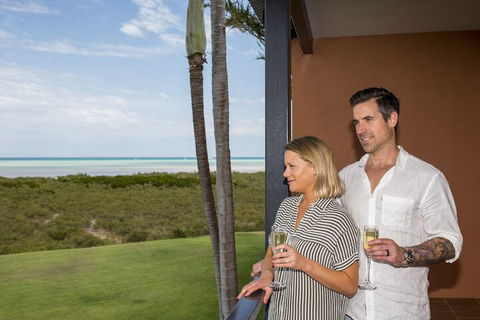 Moonlight Bay Suites - Brisbane Tourism 1