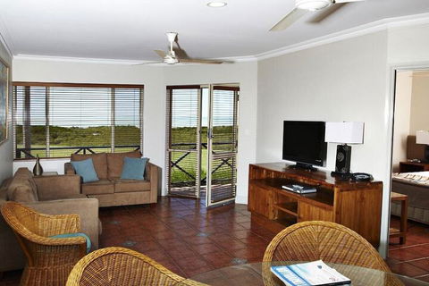 Moonlight Bay Suites - Brisbane Tourism 7