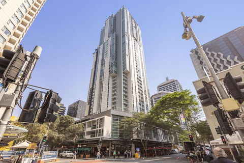 Oaks Brisbane Festival Suites - Tourism Brisbane 0