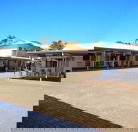 Cascade Motel In Townsville - Brisbane 4u