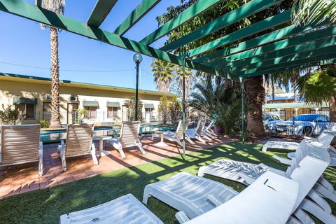 Elkira Court Motel - Brisbane Tourism 4