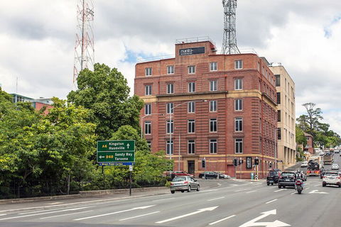 Mantra One Sandy Bay Road - Tourism Brisbane 3