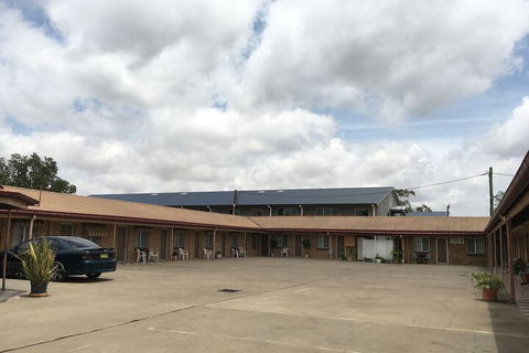 Dragon Phoenix Motel & Restaurant - Brisbane Tourism 2