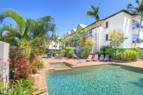 Cairns Queenslander Hotel & Apartments - Brisbane Tourism 1