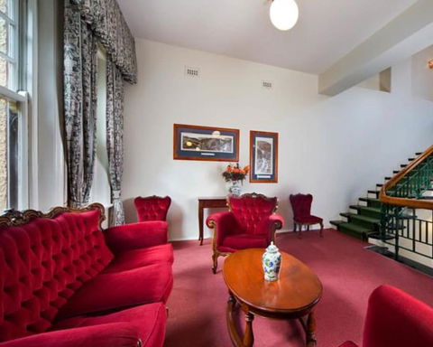 Jenolan Caves House - Tourism Brisbane 1