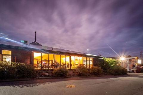 Mornington Inn - Brisbane Tourism 3