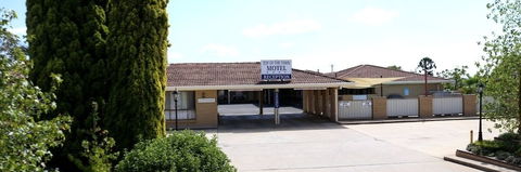 Top Of The Town Motel - Tourism Brisbane 0