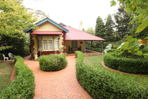 Varenna - Brisbane Tourism 0