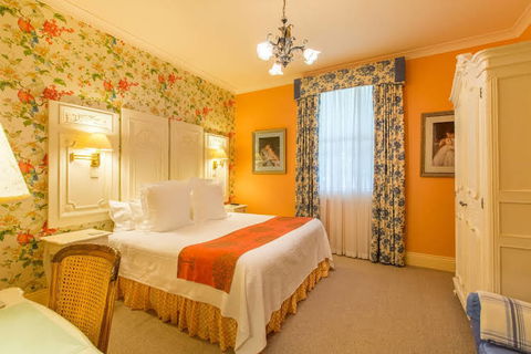 Albertines Beechworth - Tourism Brisbane 1