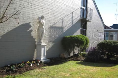 Goulburn Motor Inn - Tourism Brisbane 1