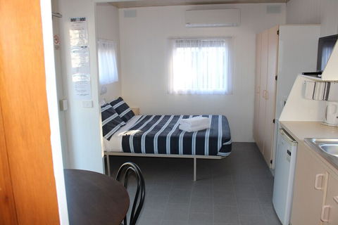 Golden Terrace Holiday Park - Tourism Brisbane 7