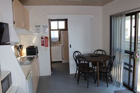 Golden Terrace Holiday Park - Tourism Brisbane 6